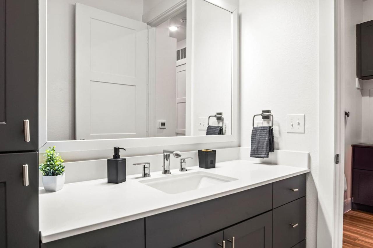 Апартаменты Luxurious New Unit 1Bd1Ba Pool, Golf Sim Остин Экстерьер фото